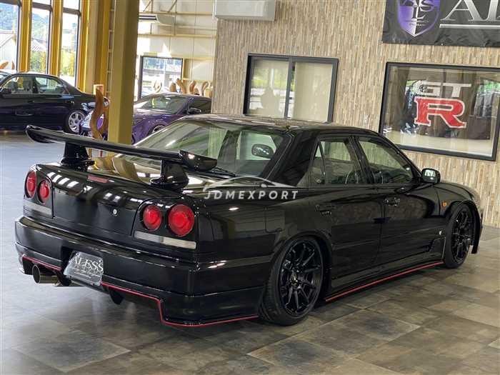 Nissan Skyline GT-R 2000 thumbnail 3