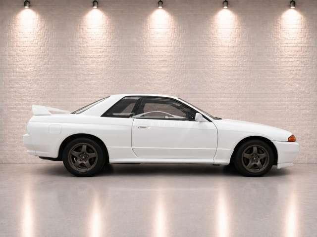 Nissan Skyline GT-R 1990 thumbnail 2