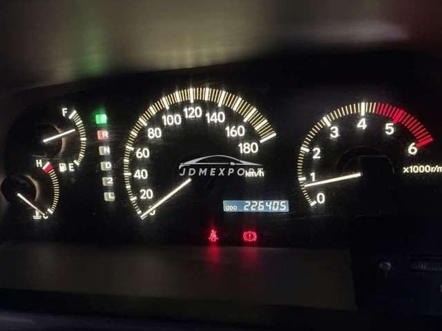 Toyota Grand Hiace 2000 thumbnail 4