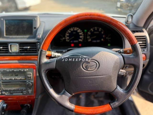 Toyota Progres 2001 thumbnail 3