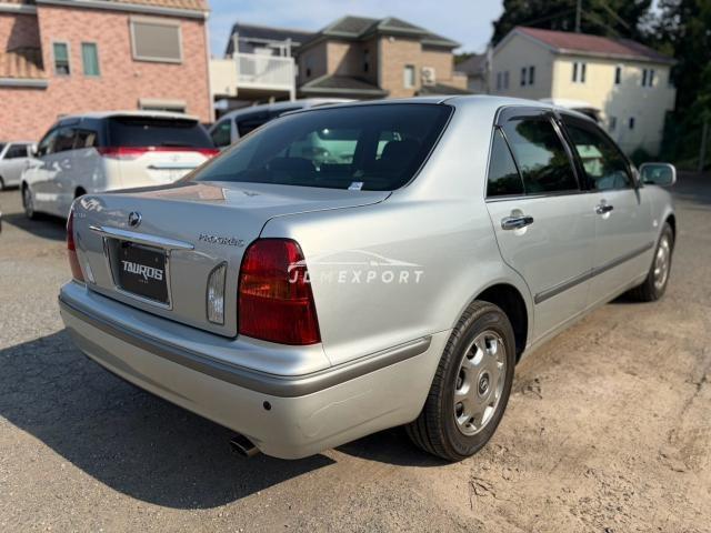 Toyota Progres 2001 thumbnail 14