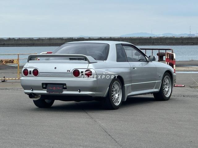 Nissan Skyline GT-R 1993 thumbnail 3