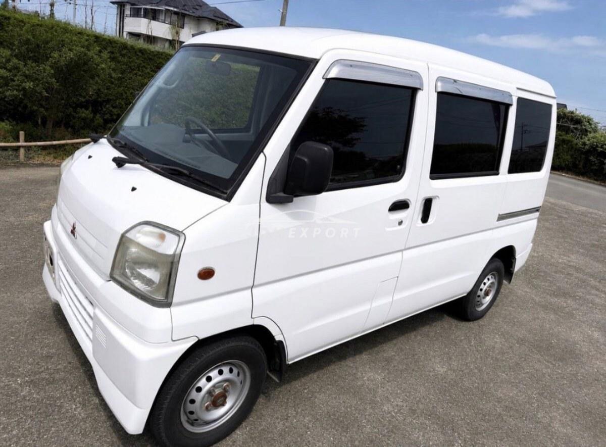 Mitsubishi Minicab Van 1999