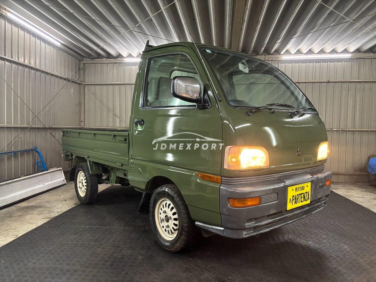 Mitsubishi Minicab Truck 1998