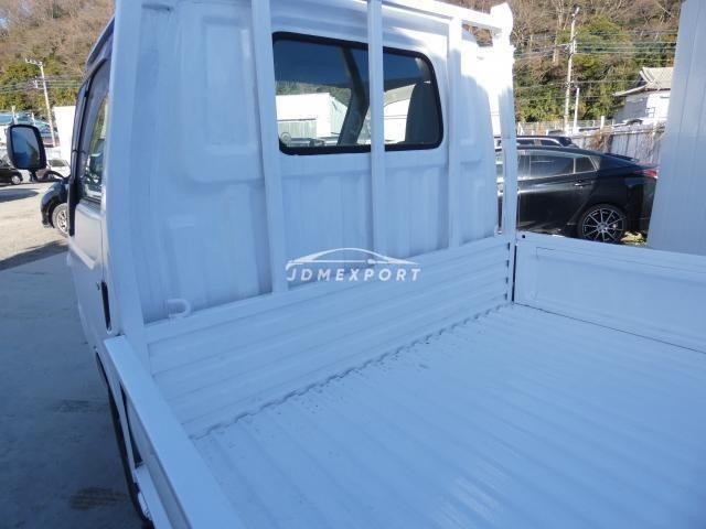 Mitsubishi Delica Truck 2001 thumbnail 12