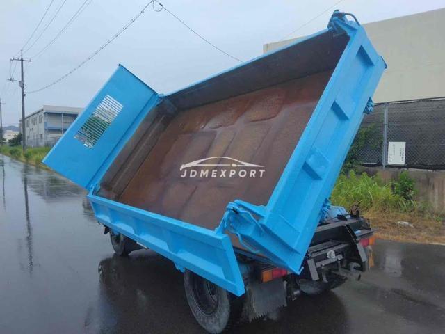 Mitsubishi Fuso Canter 2000 thumbnail 6